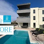 - Luxury With Private Pool * Медулин