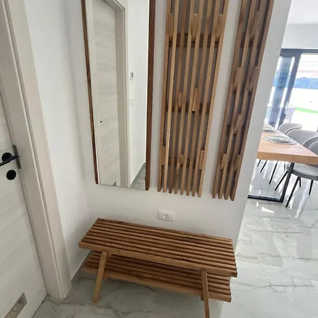 - Luxury With Private Pool Medulin