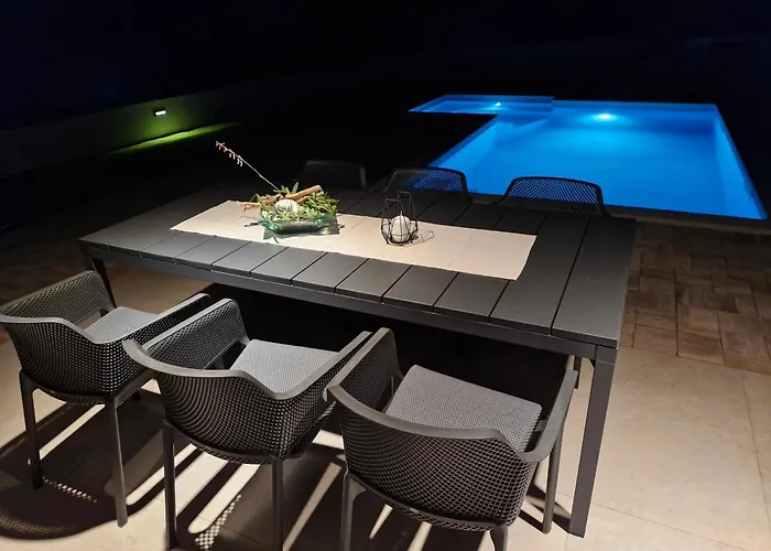 Appartement - Luxury With Private Pool Medulin