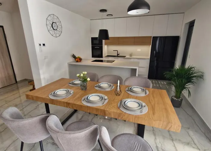 - Luxury With Private Pool