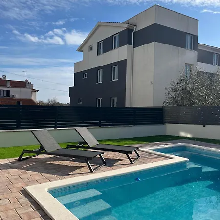 - Luxury With Private Pool Medulin