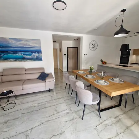 - Luxury With Private Pool