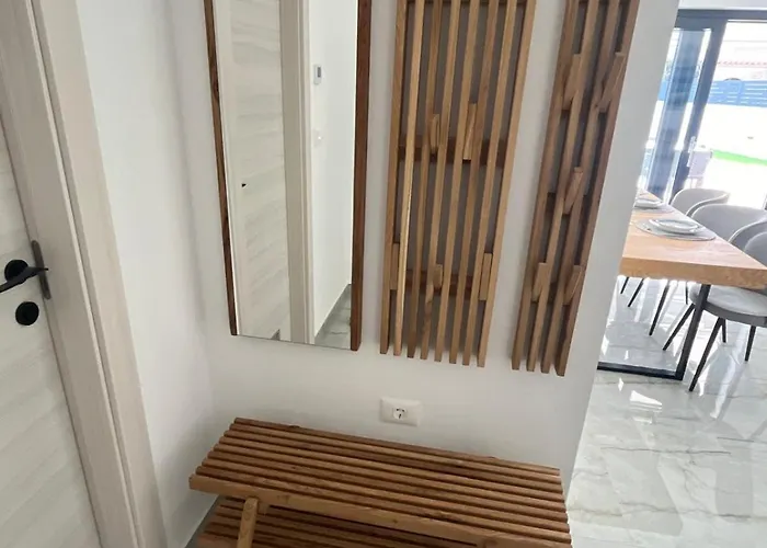 - Luxury With Private Pool Medulin